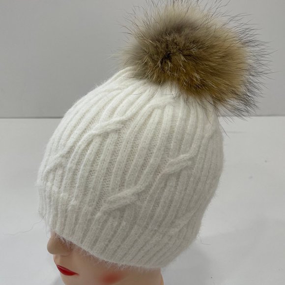 Knit Cable Beanie with Real Fox Fur Pom - Picture 1 of 2